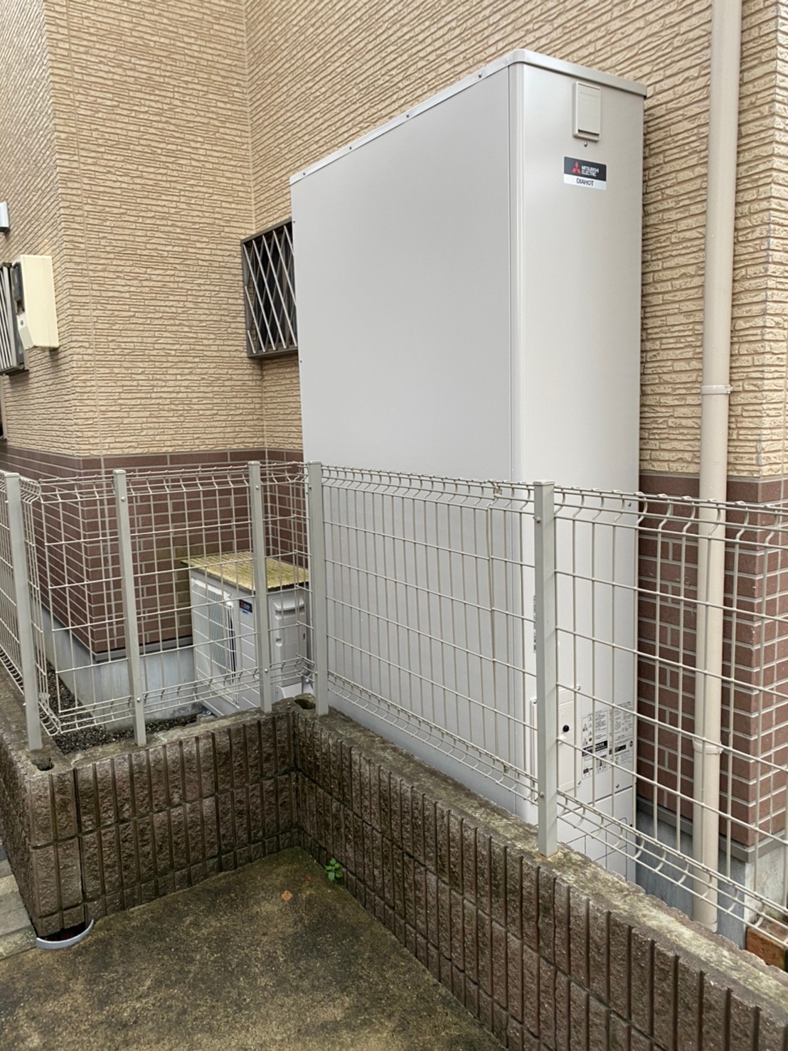 神奈川県横浜市港南区大久保エコキュート交換工事A様